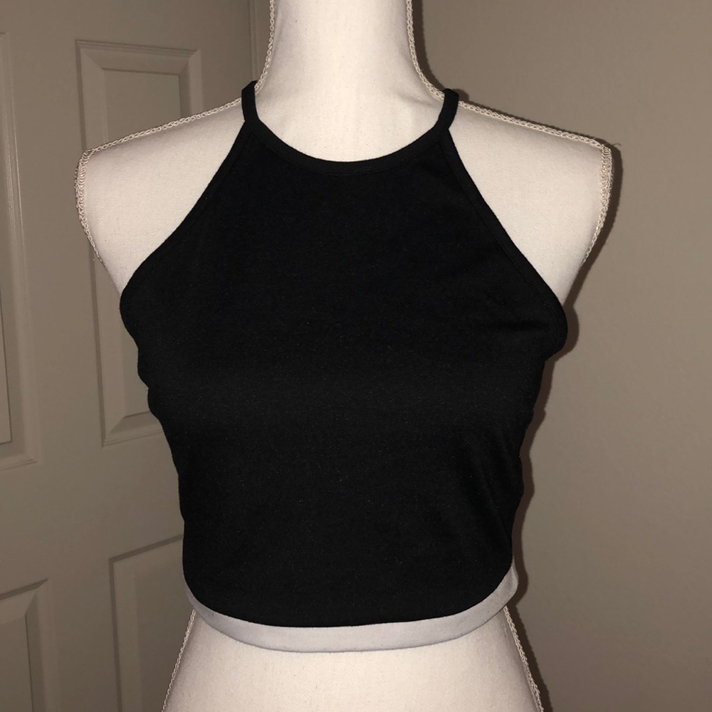 Guess crop top